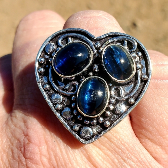 New Amazing Blue Kyanite Heart Shaped 925 Silver Ring. - Picture 6 of 16